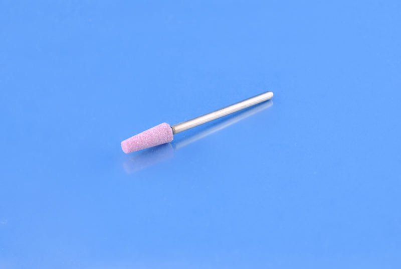 KAM R/03 Kamień różowy ścięty stożek drobnoziarnisty 5x13 mm