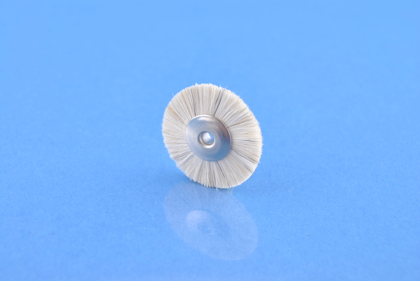 A020 - Szczotka polerska białe miękkie włosie 21 mm ADAMMeD