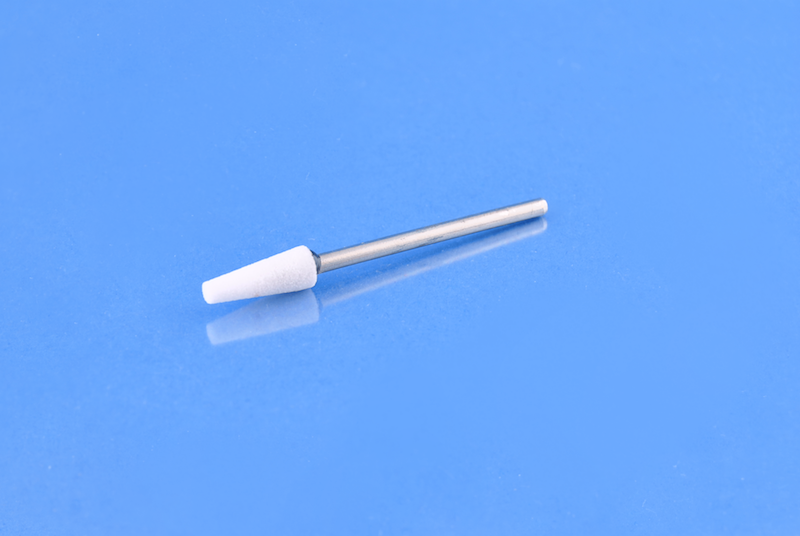 KAM B/03 Kamień biały ścięty stożek bardzo drobny 5x13 mm