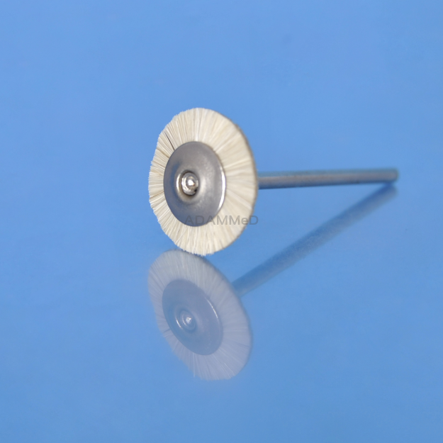 A012C/E - Szczoteczka biała miękka na uchwycie 17mm