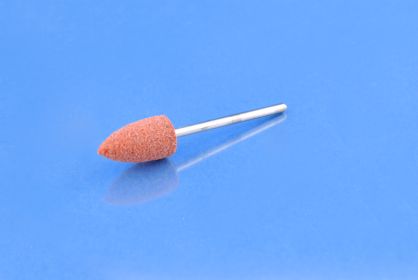 KAM CZ/07 Kamień czerwony gruboziarnisty stożek do metalu 9x18 mm