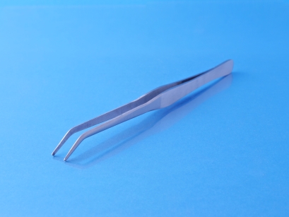 PASS - Pęseta stalowa zakrzywiona 17,5 cm - gładkie końcówki